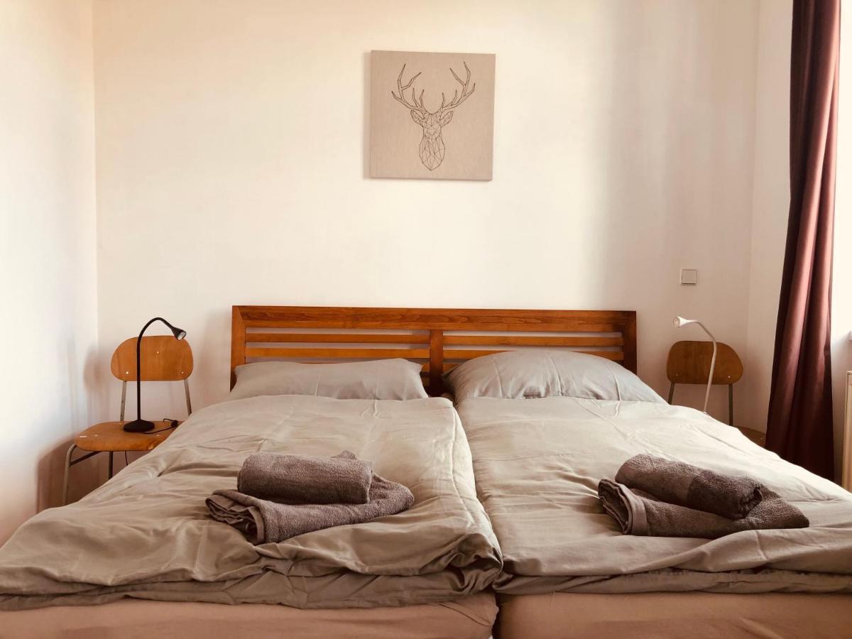 Helle 4 Zimmer Familien-Wohnung Mit Balkon! Schloss Schonbrunn In Gehdistanz ウィーン エクステリア 写真